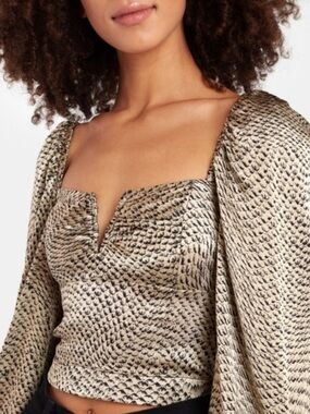 Ellejay Alexa puff sleeve bustier crop top - NWT size med 💛🖤